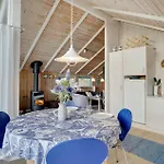 Semesterbostad Hvide Sande 41 *